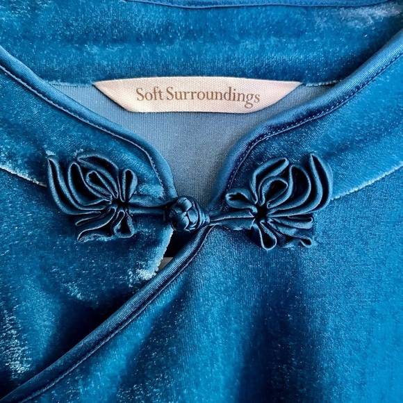 Soft Surroundings Velvet Velour Blue Women's Top Size PM Mandarin Elegant Gift - Picture 10 of 15